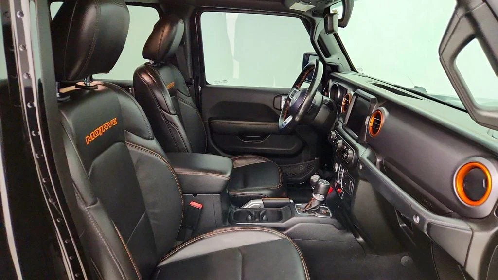 Used 2022 Black Clearcoat Jeep Mojave 4x4 w/ Freedom Top & Leather Seats image 24