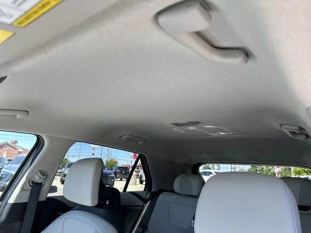 Used 2023 Gray Kia EX image 17
