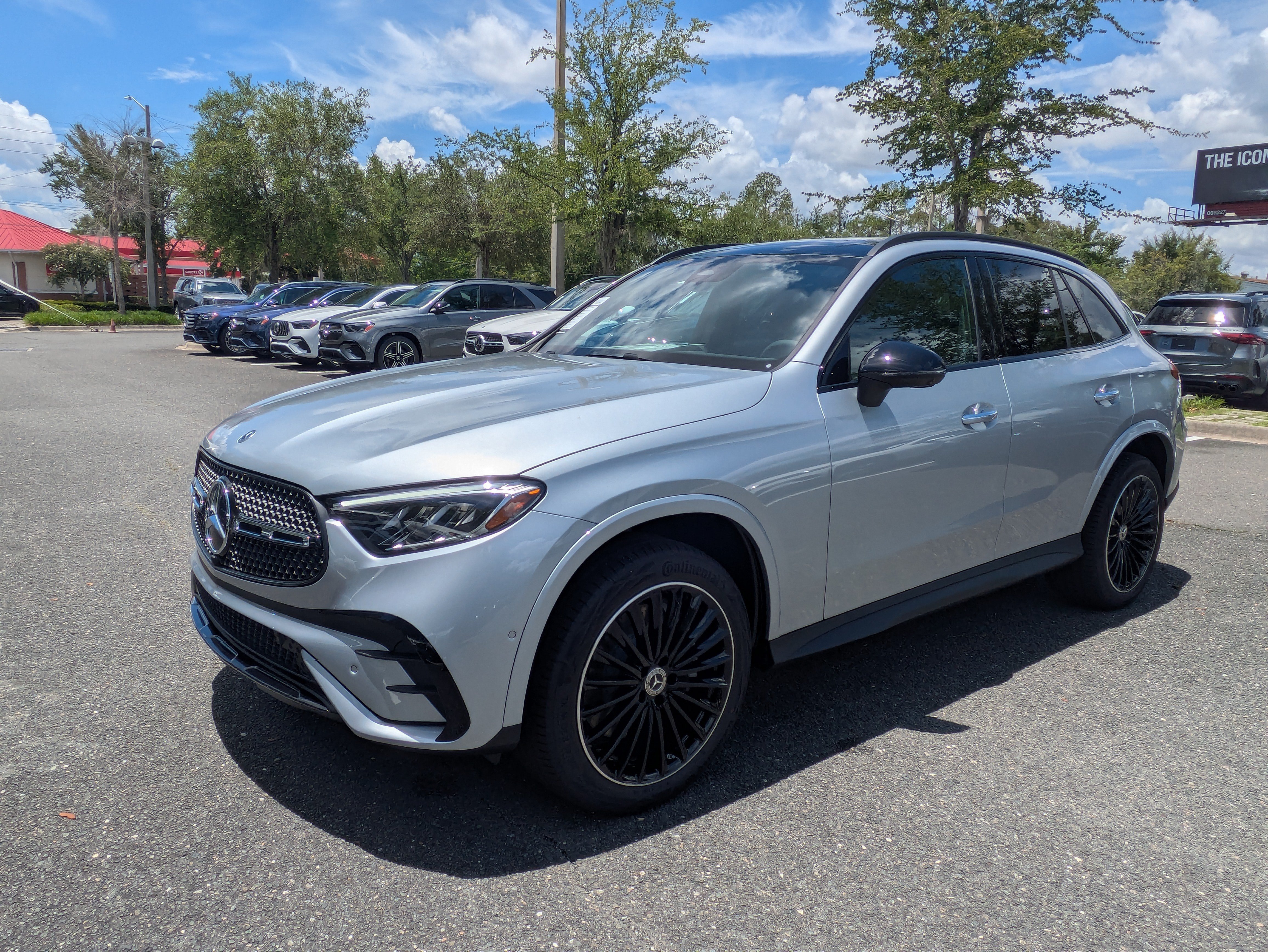 New 2026 Cirrus Silver Metallic Mercedes-Benz GLC 300 image 8