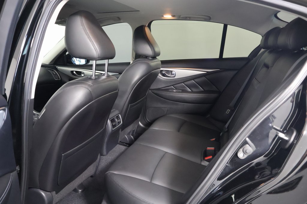 Used 2020 Black Obsidian INFINITI 3.0t LUXE image 11
