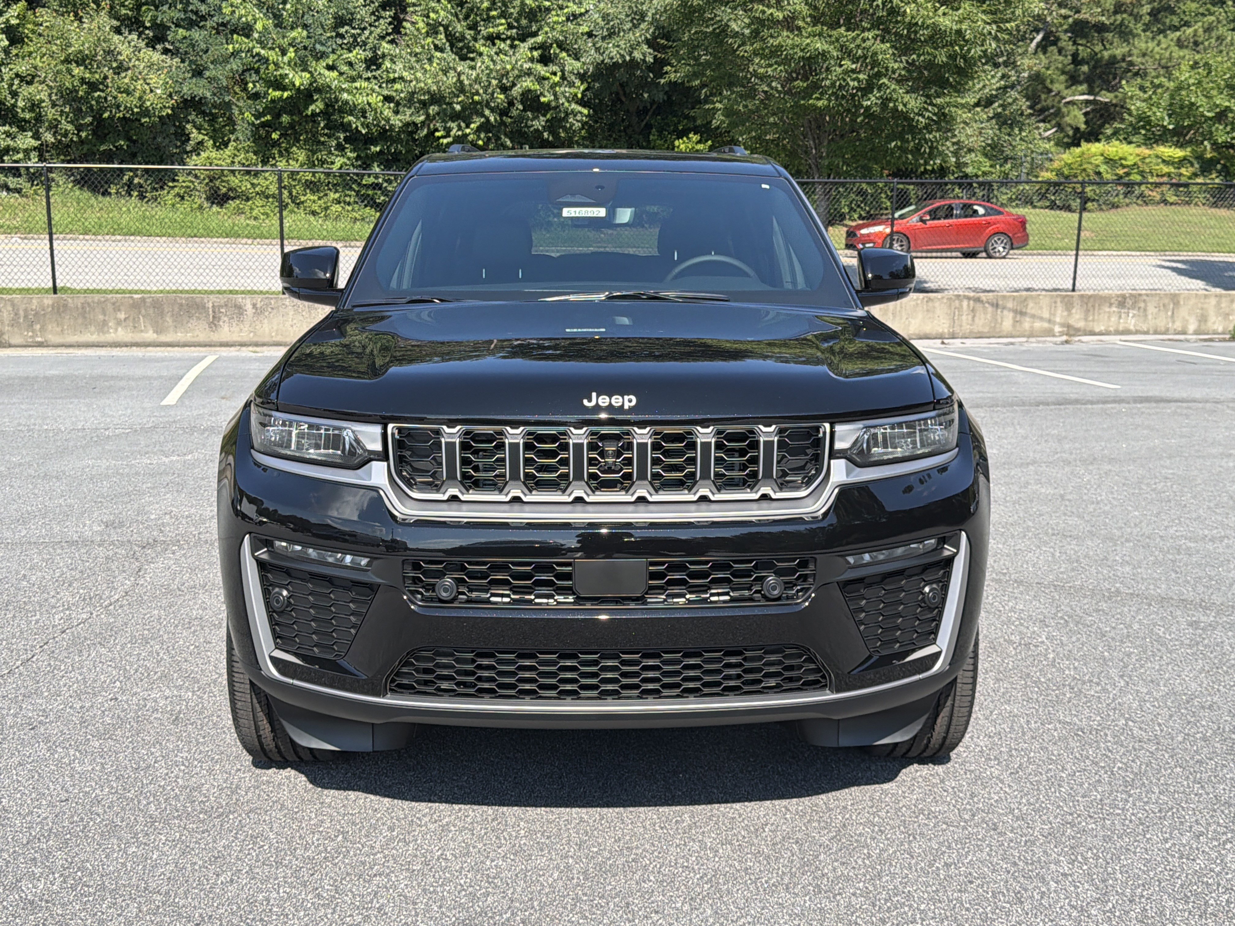 New 2026 Diamond Black Crystal Pearlcoat Jeep Limited image 2