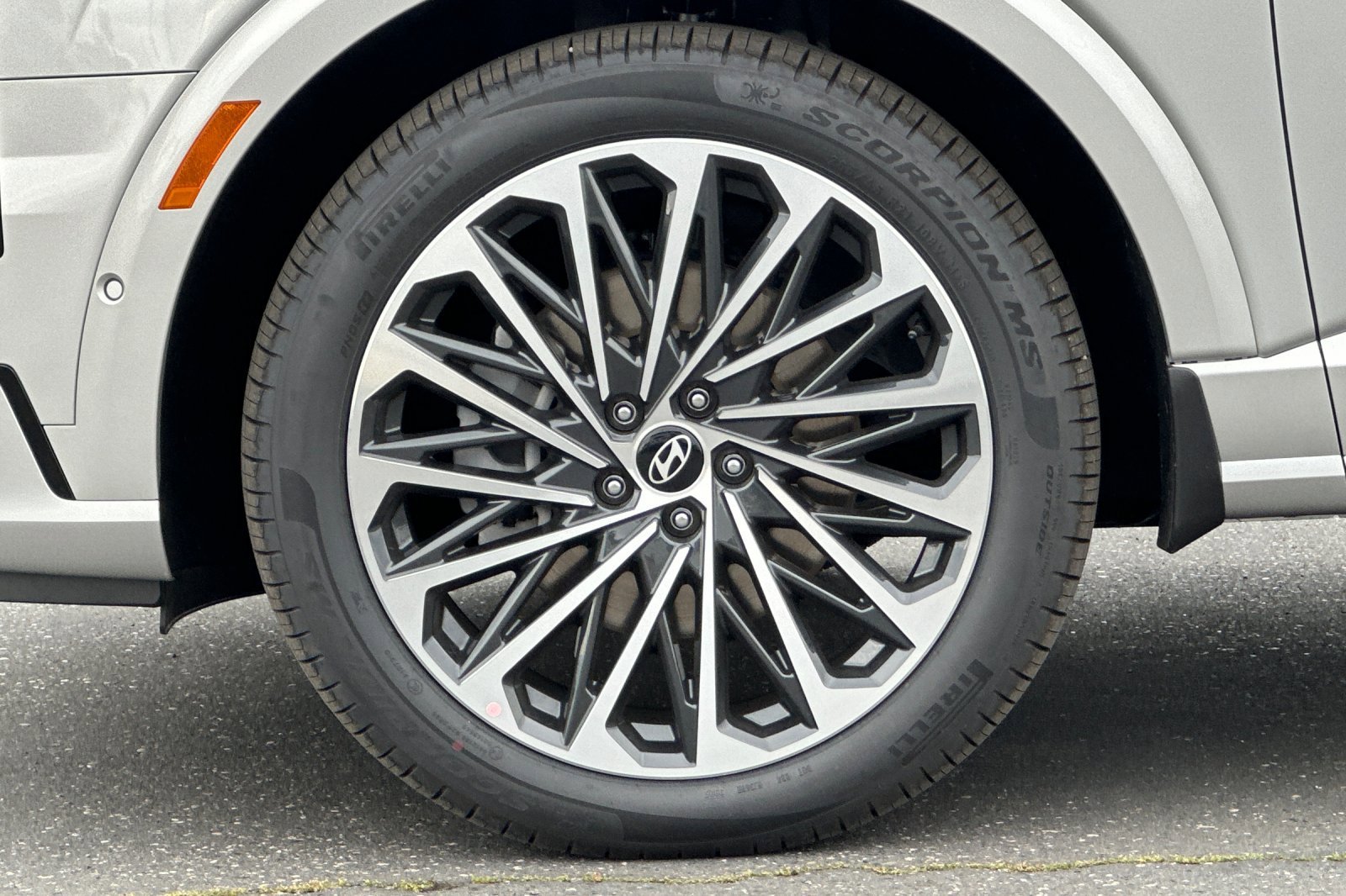 New 2026 Typhoon Silver Metallic Hyundai Calligraphy AWD image 57