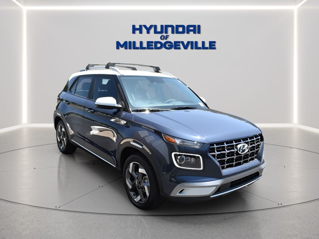 Used 2025 Denim w/White Roof Hyundai Limited image 6