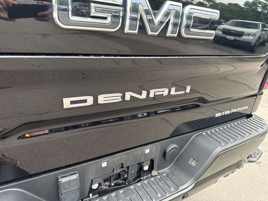 Used 2023 Black GMC Denali Ultimate image 16