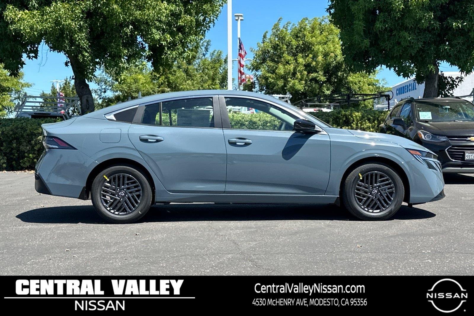 New 2026 Atlantic Gray Metallic Nissan SV image 3