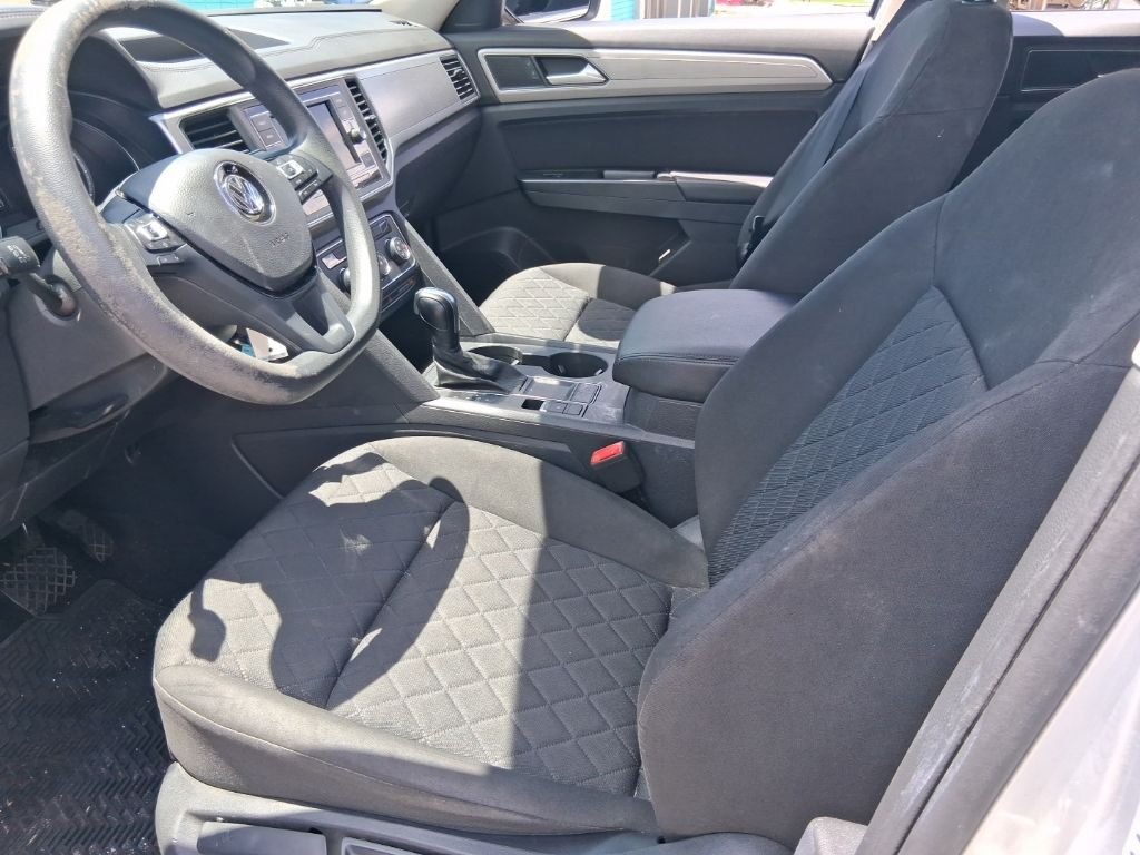 Used 2019 Silver Volkswagen 2.0T S image 9