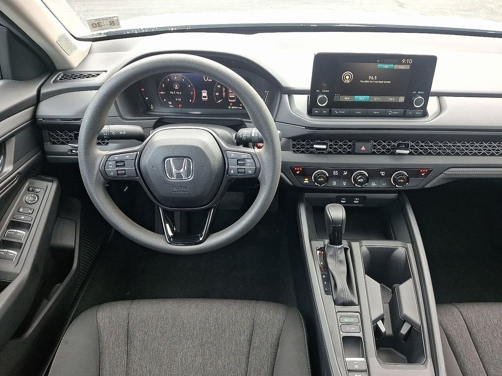 2025 Honda Accord SE - Photo 12