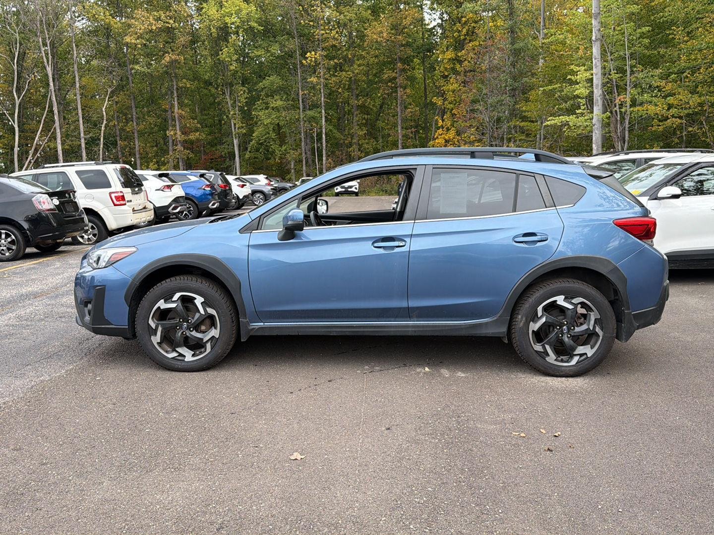 Used 2023 Horizon Blue Pearl Subaru Limited image 11