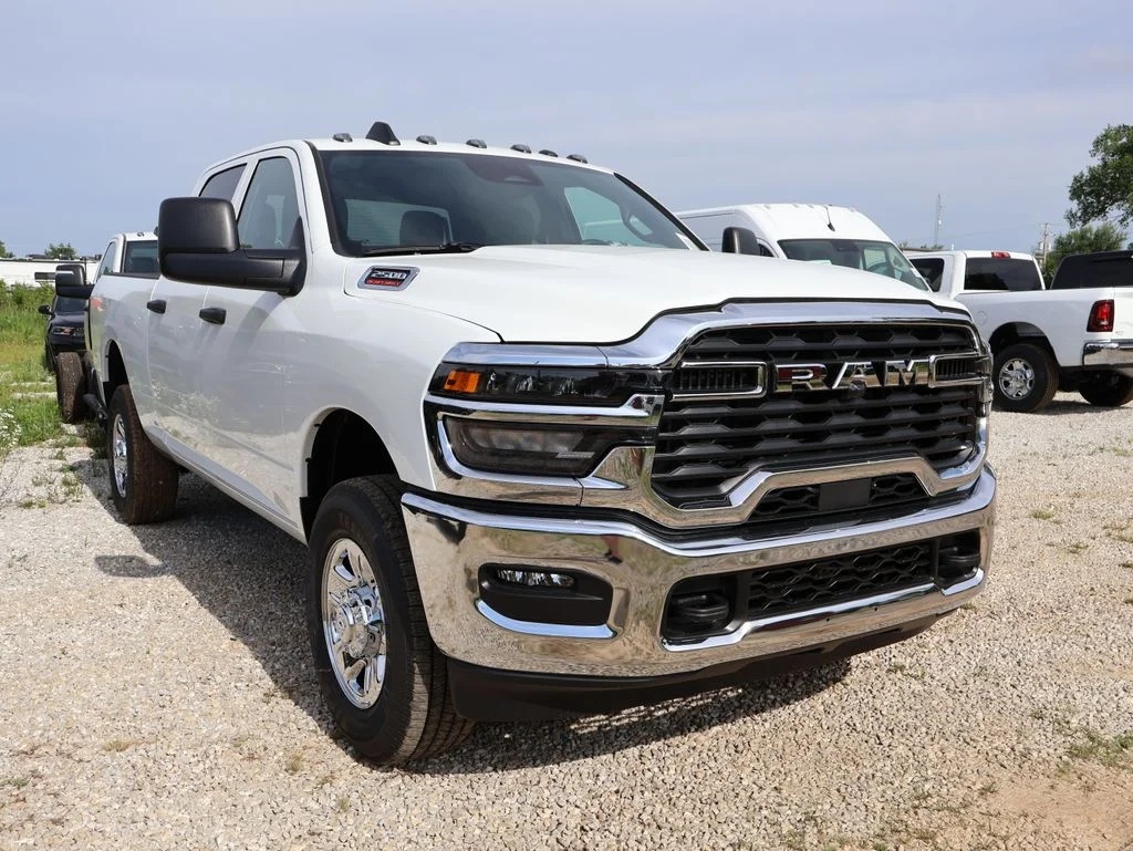 New 2026 Bright White Clear-Coat Exterior Paint RAM Tradesman image 12
