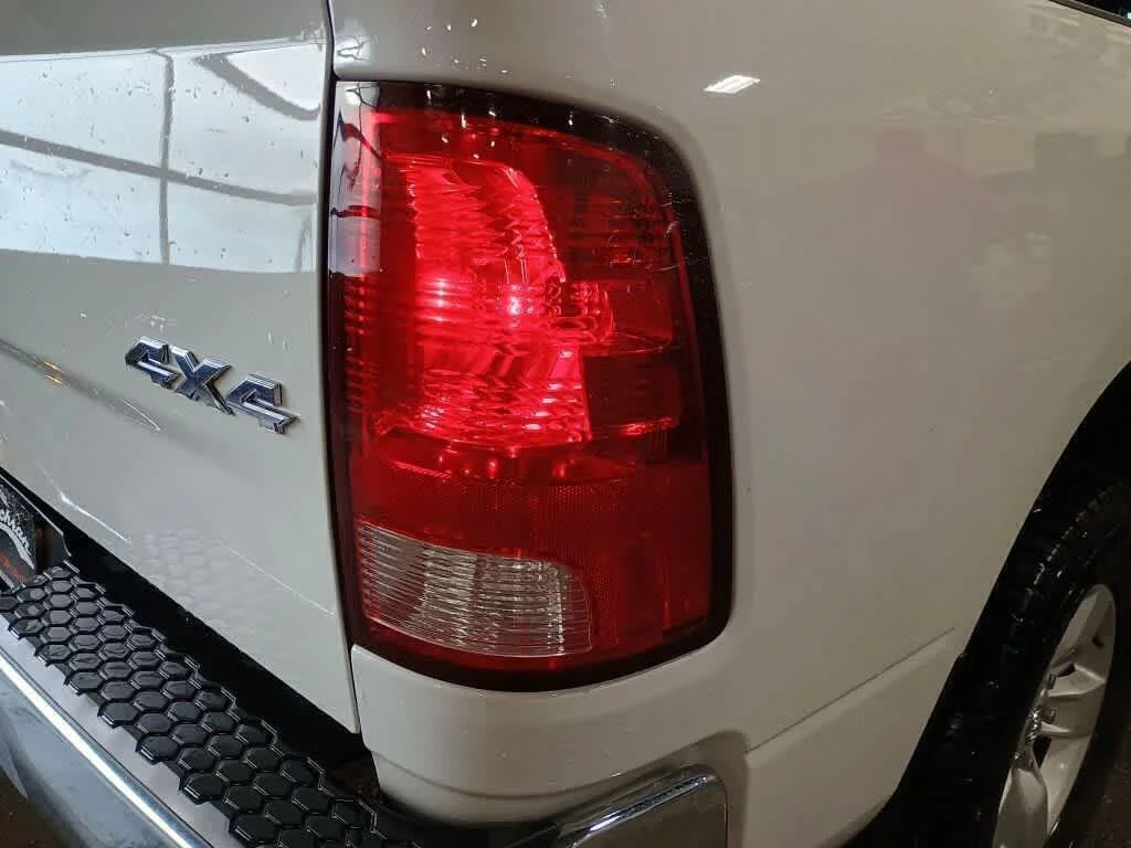 Used 2019 Bright White Clearcoat Ram SLT image 19