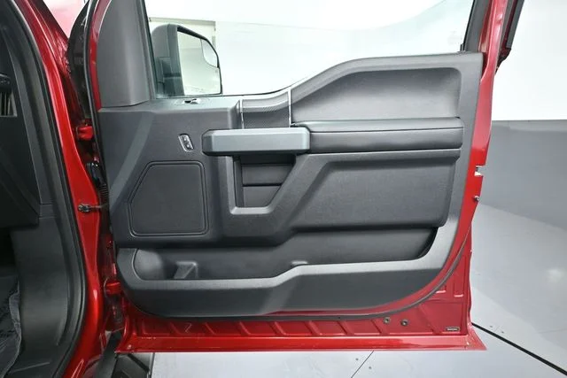 Used 2018 Red Ford XLT image 44