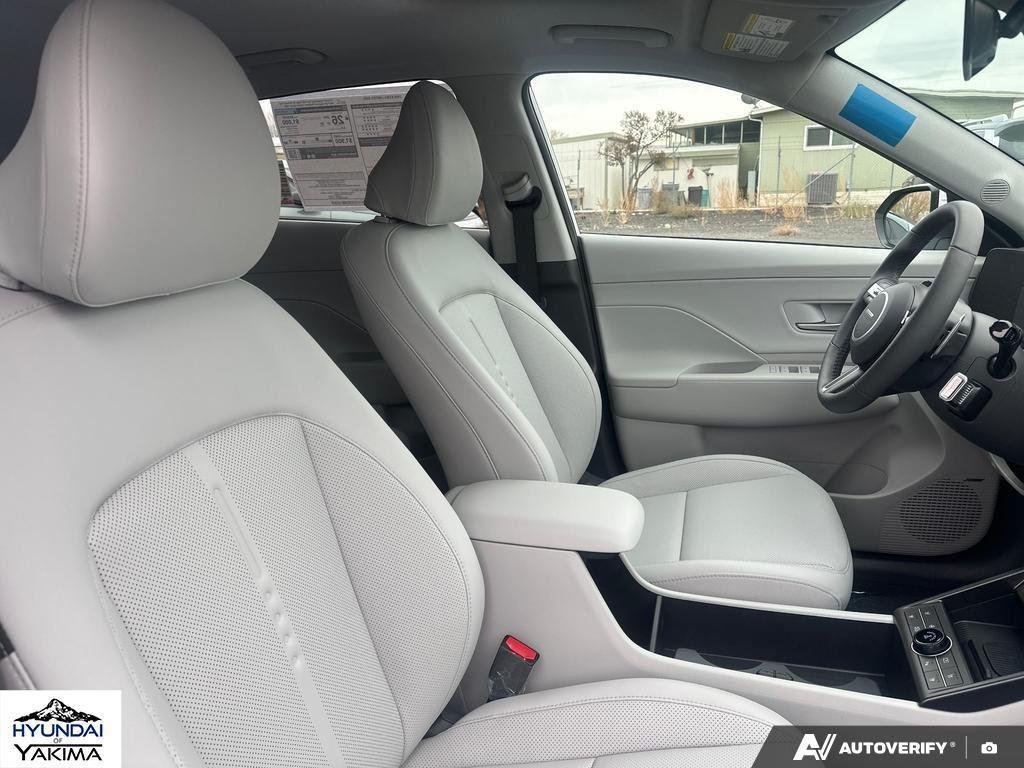 New 2026 Atlas White Hyundai Limited AWD image 22
