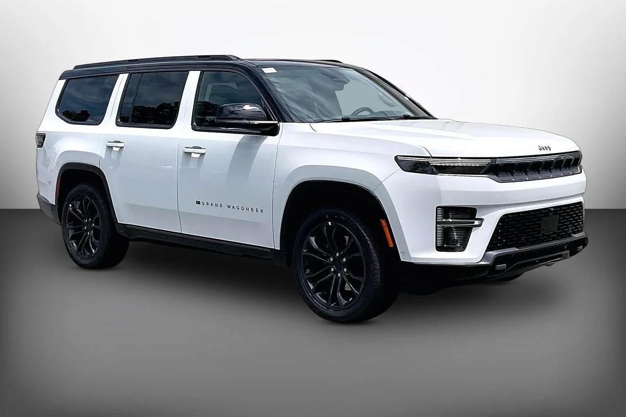 New 2026 Bright White Clearcoat Jeep Summit Obsidian image 1