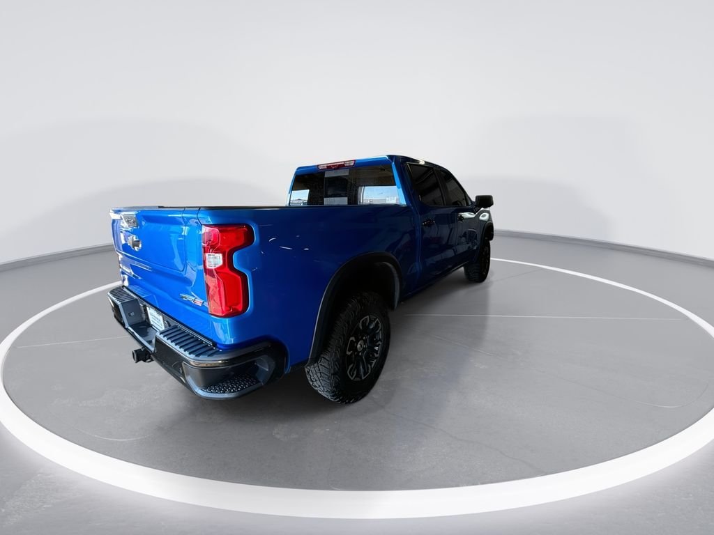 Used 2026 Blue Chevrolet ZR2 image 8