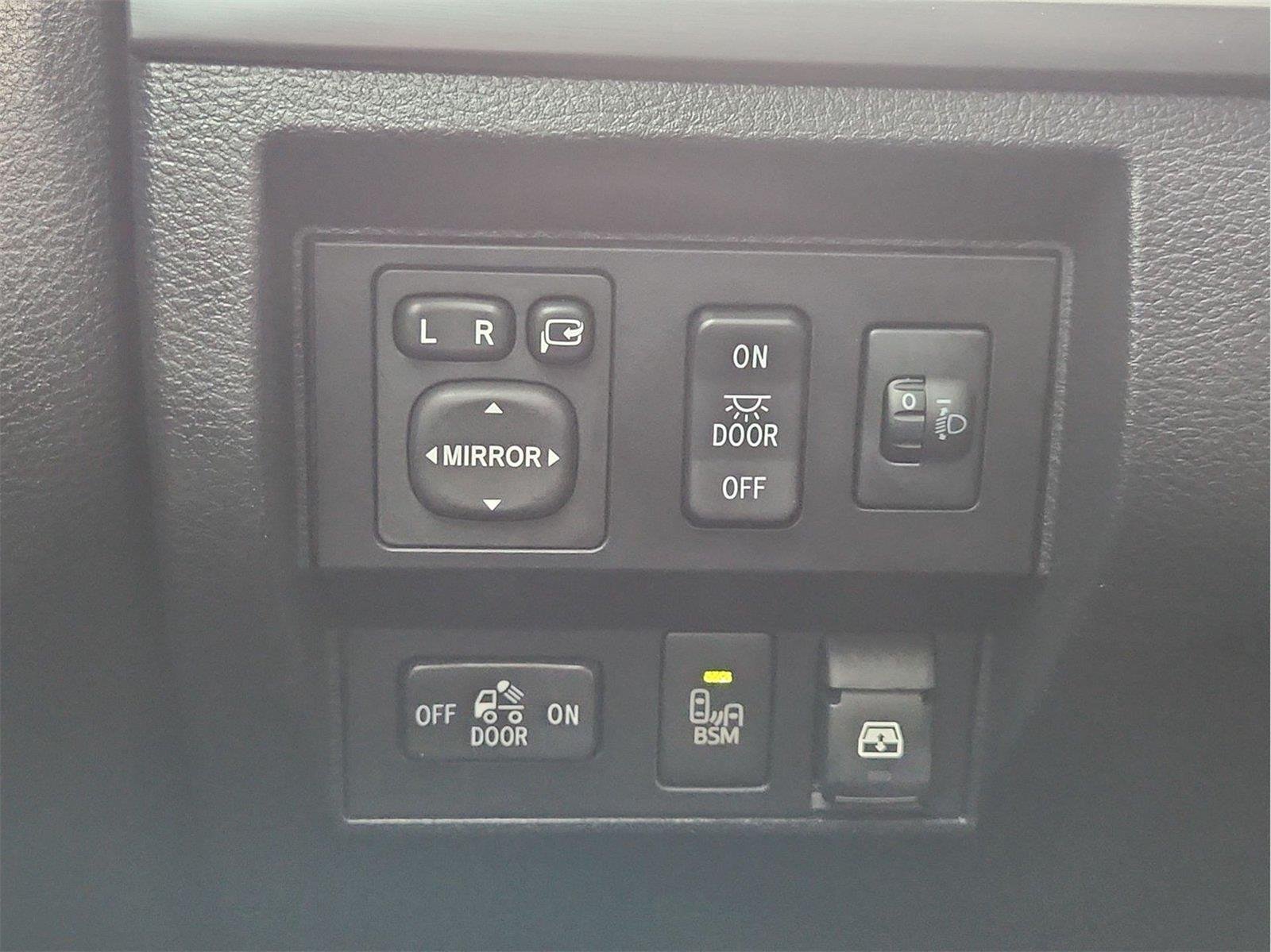 2017 Toyota Tundra Platinum - Photo 17