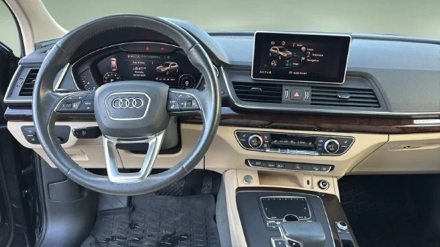 Used 2018 Gray Audi 2.0T image 9