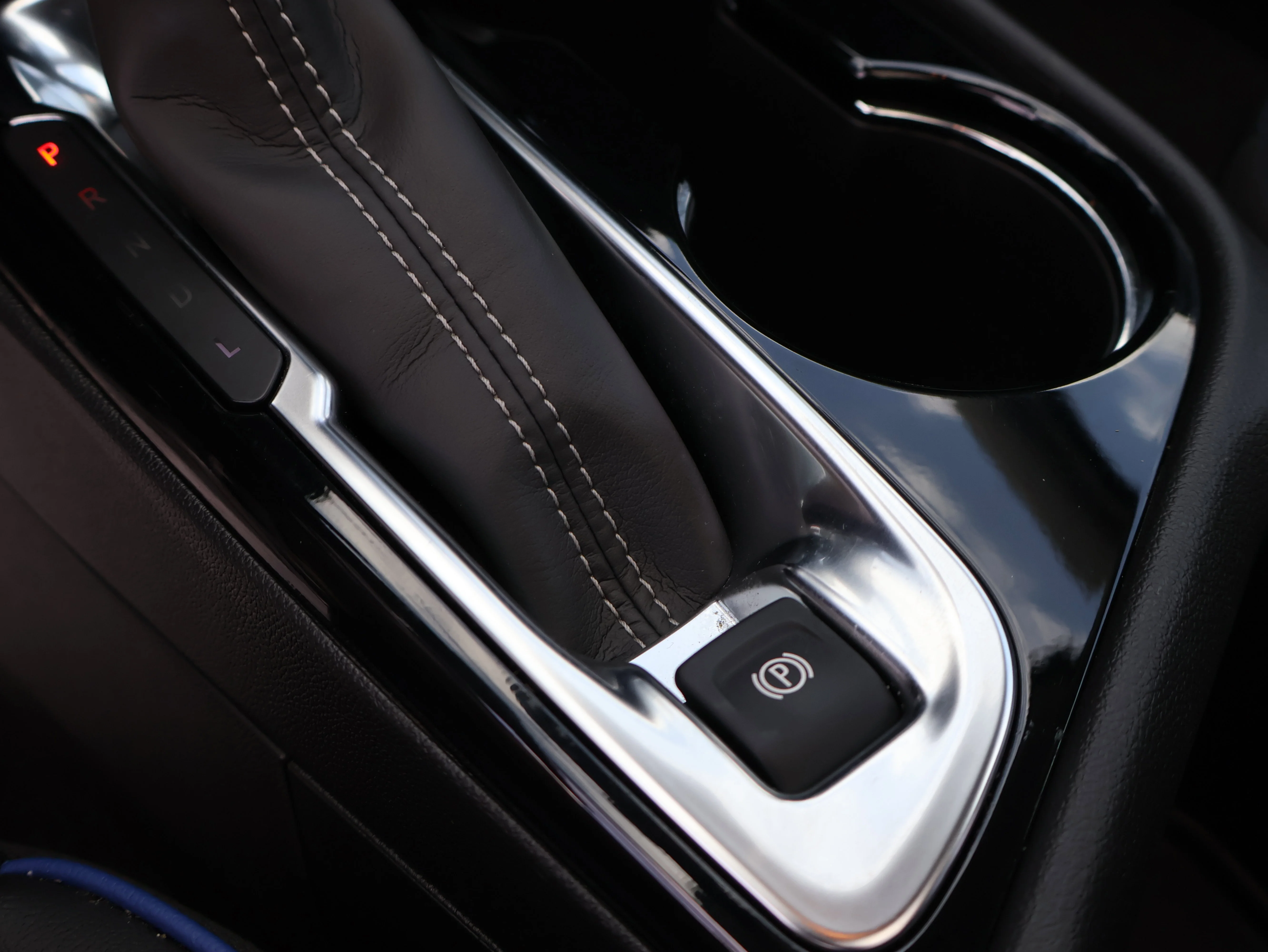 Used 2026 Summit White Buick Sport Touring image 32