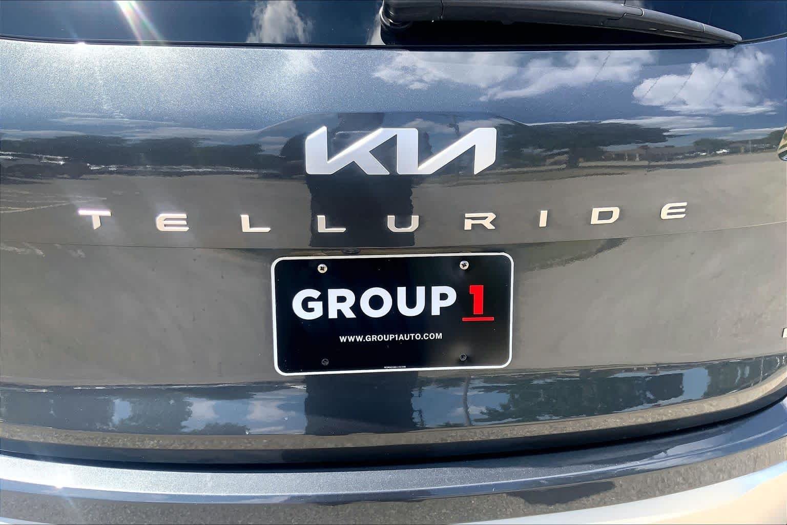 Certified Used 2024 Gravity Gray Kia EX image 30