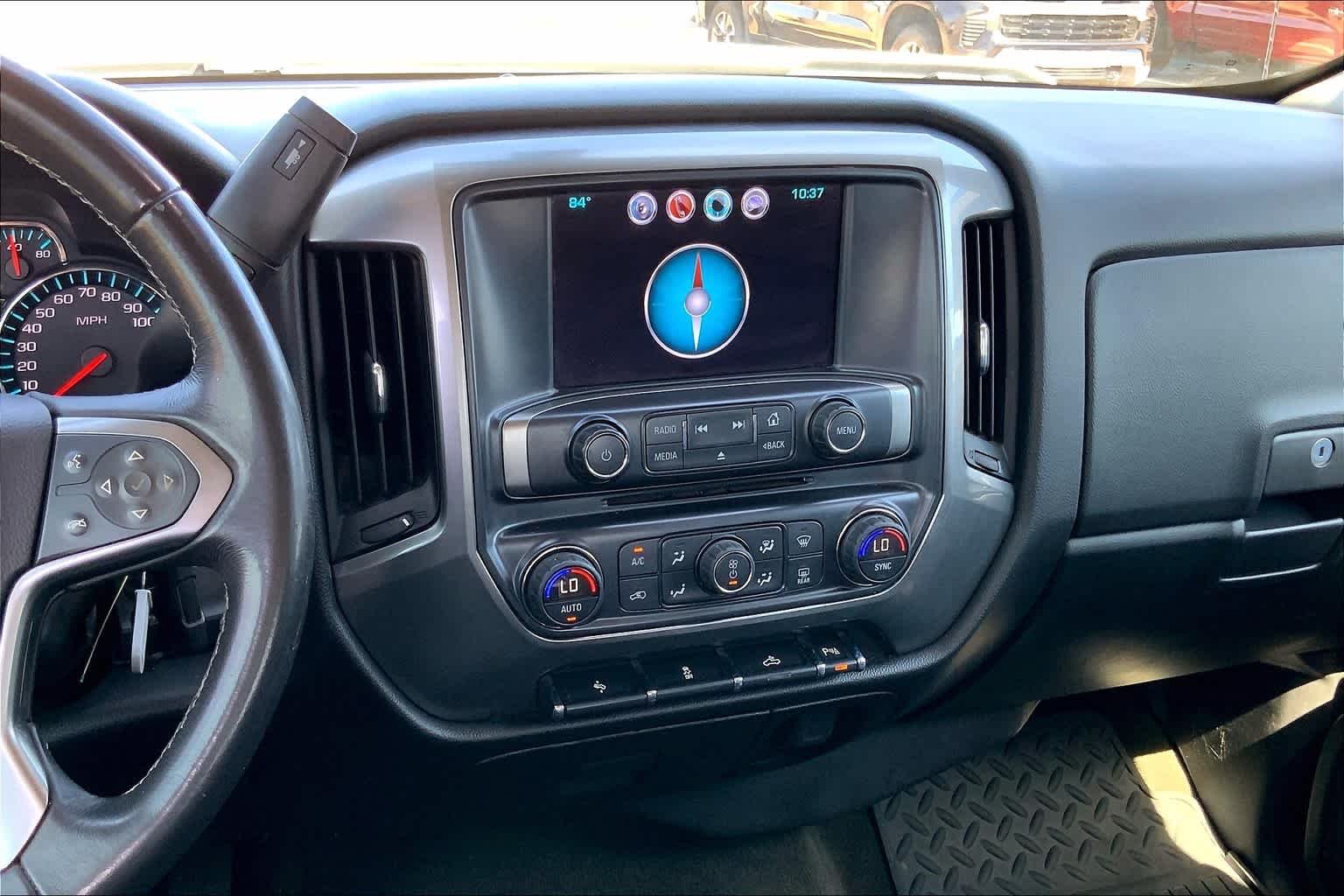 Used 2017 Summit White Chevrolet LT image 7