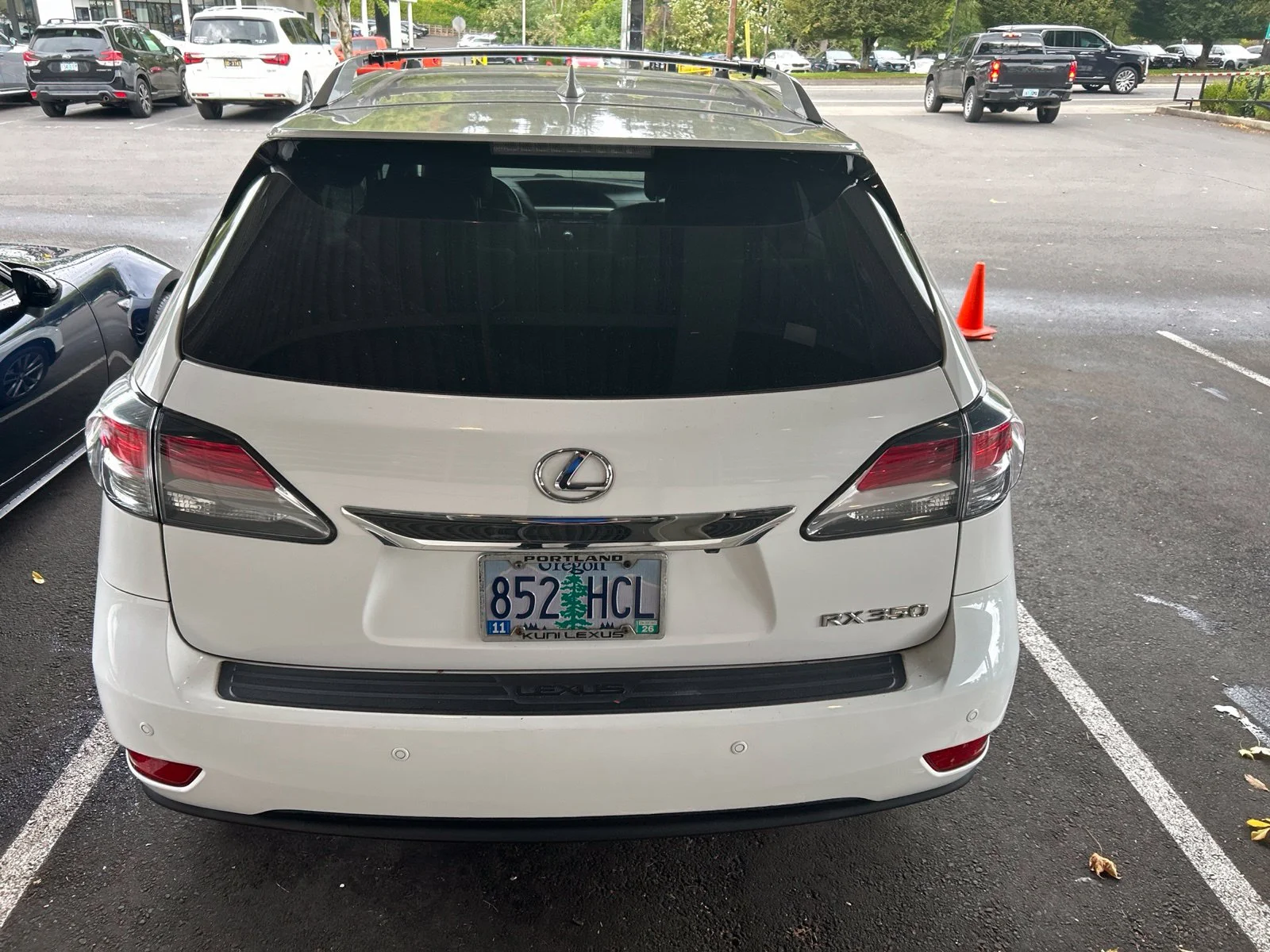 Used 2015 White Lexus 350 F Sport image 9