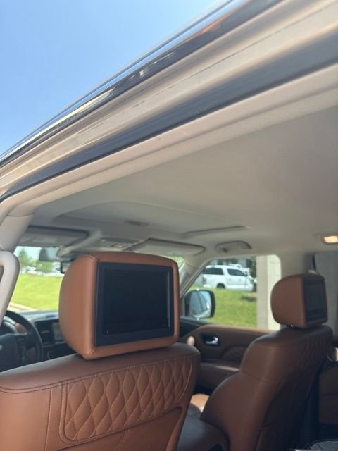 Used 2020 Beige INFINITI LUXE image 6