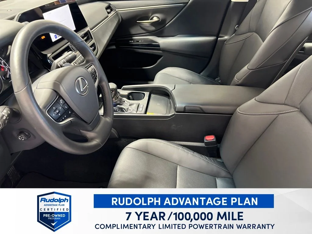 Used 2025 White Lexus 300h image 10