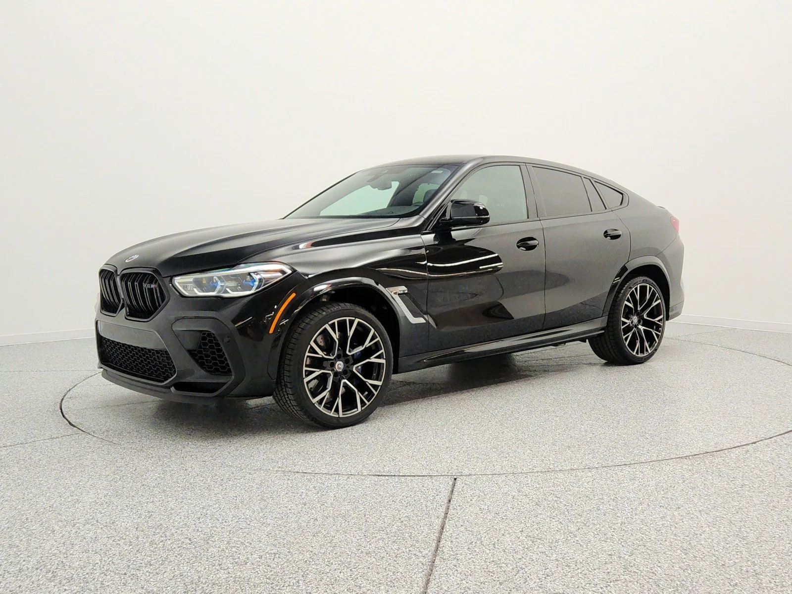 2023 BMW X6 M -'s photo