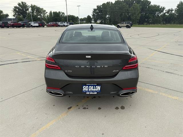 Used 2025 Makalu Gray Genesis 2.5T image 5