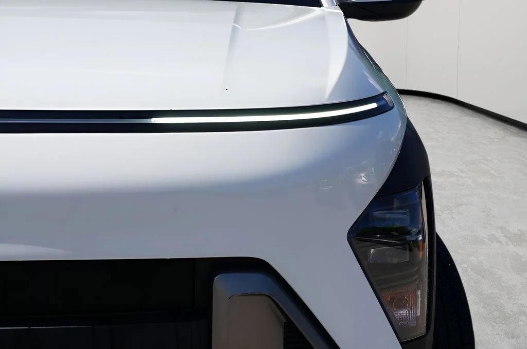 Used 2025 Atlas White Hyundai SEL image 5