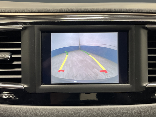Used 2018 Granite Crystal Metallic Clearcoat Chrysler L image 8