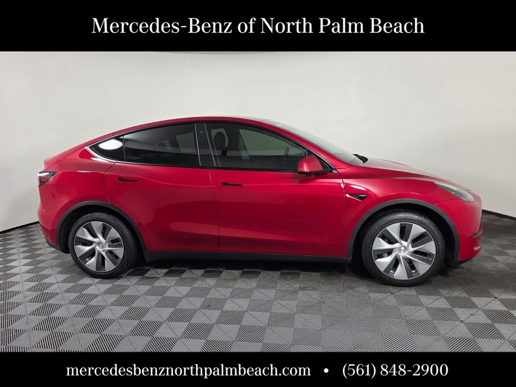Used 2021  Tesla Standard Range image 7
