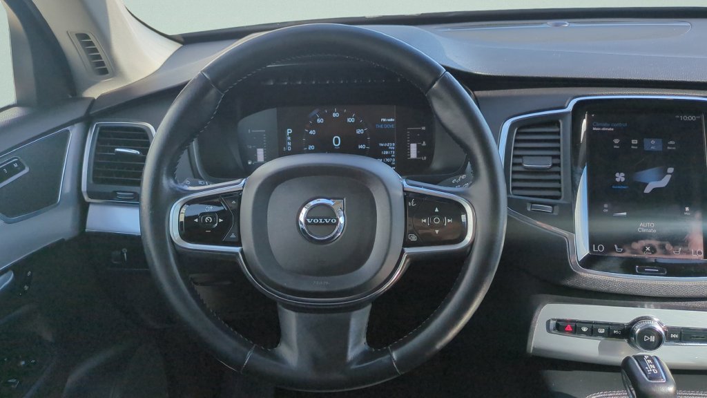 Used 2017 Gray Volvo T5 Momentum image 12