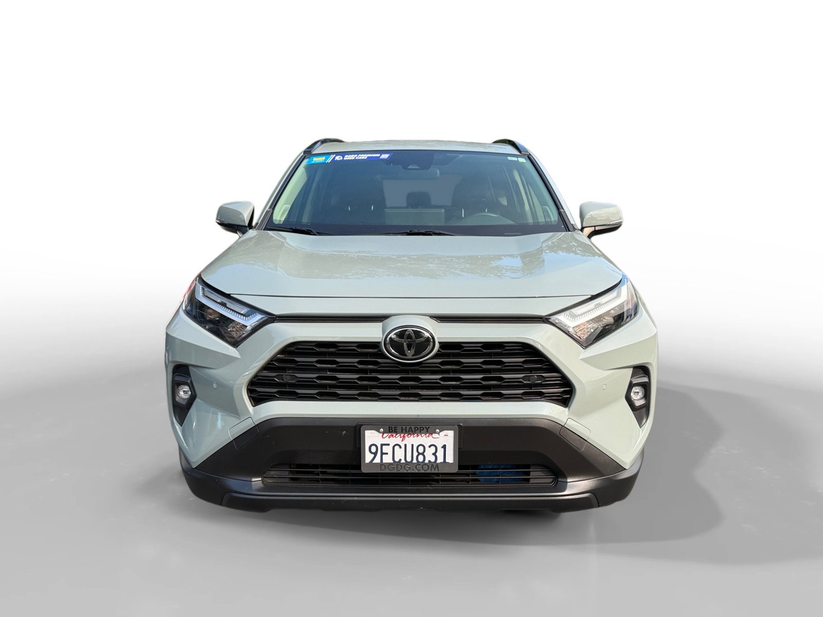 Used 2023 Lunar Toyota XLE Premium image 8