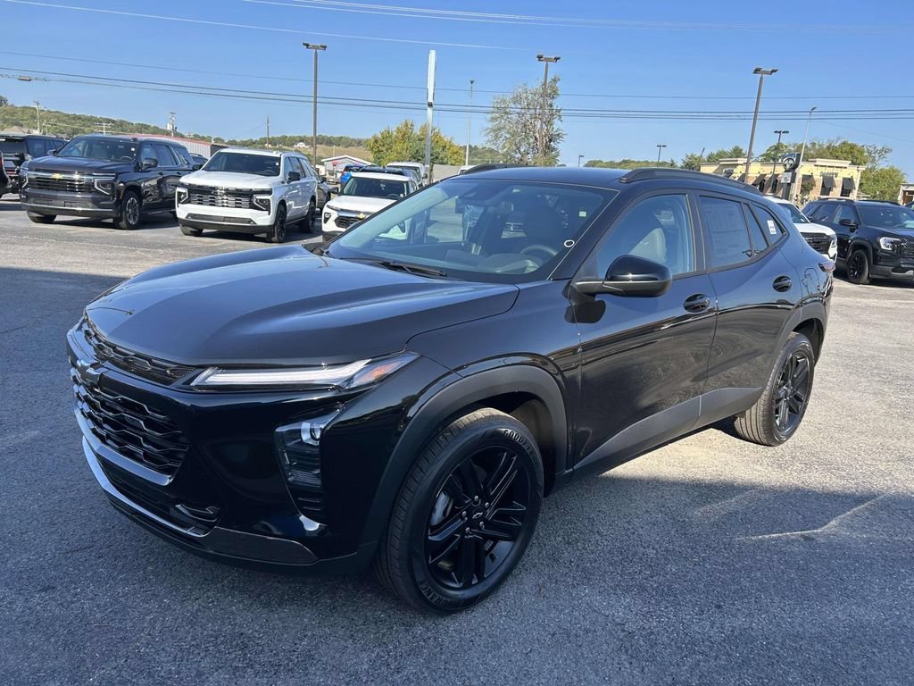 New 2026 Mosaic Black Metallic Chevrolet ACTIV image 7