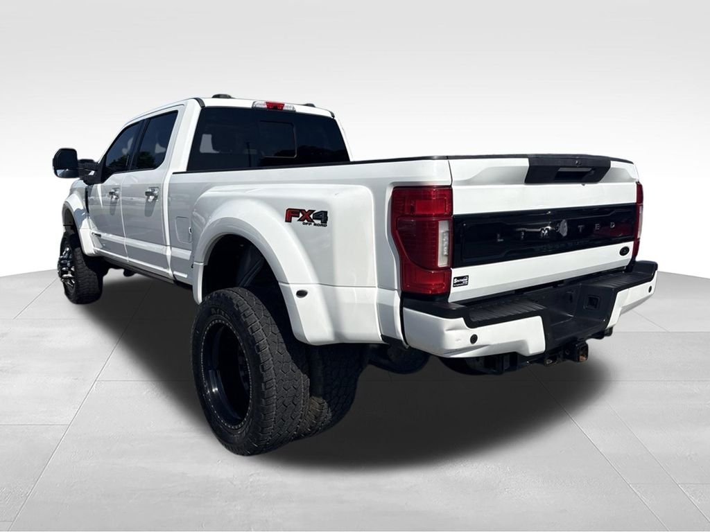Used 2021 White Ford Limited image 3