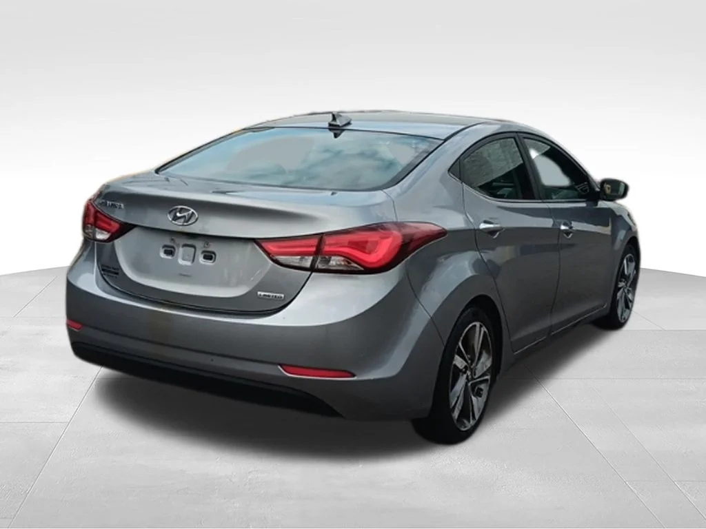 Used 2015 Titanium Gray Metallic Hyundai Limited image 7