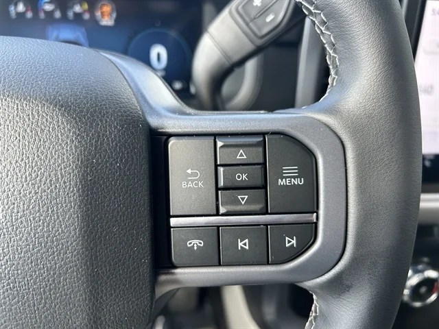 New 2026 Oxford White FORD XLT image 25