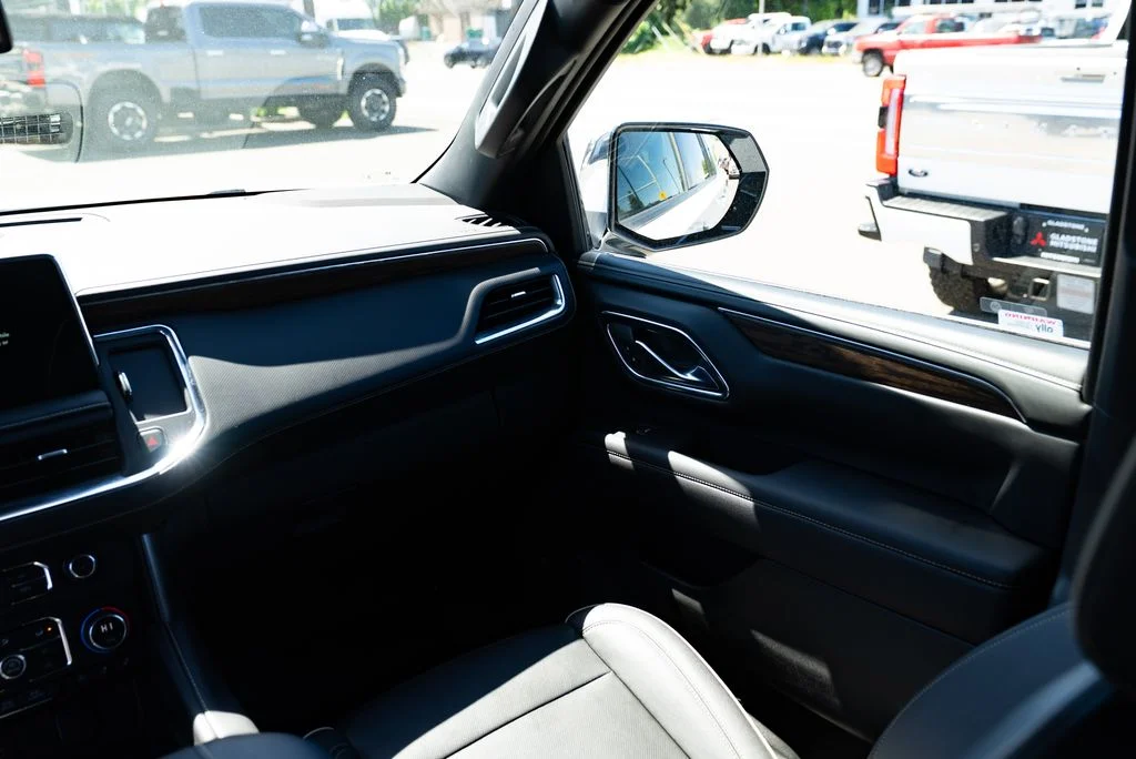 Used 2023 White Chevrolet Premier image 10