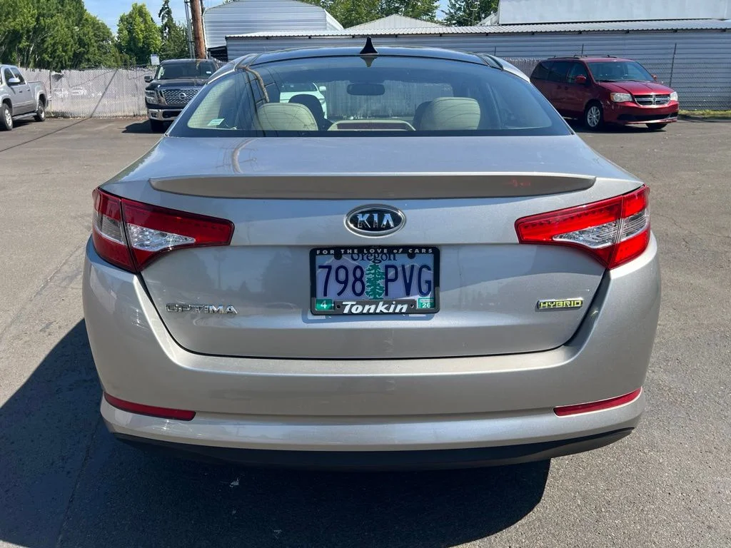Used 2011 Silver Kia EX image 6