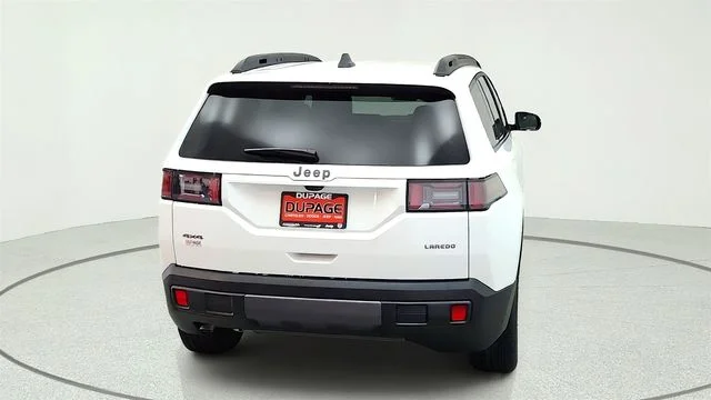 New 2026 Bright White Clear-Coat Exterior Paint Jeep Laredo image 12