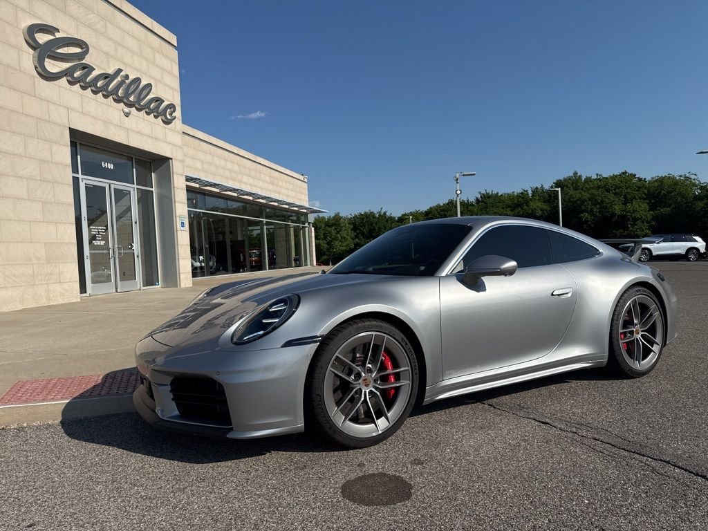 2025 Porsche 911 Carrera S Coupe's photo