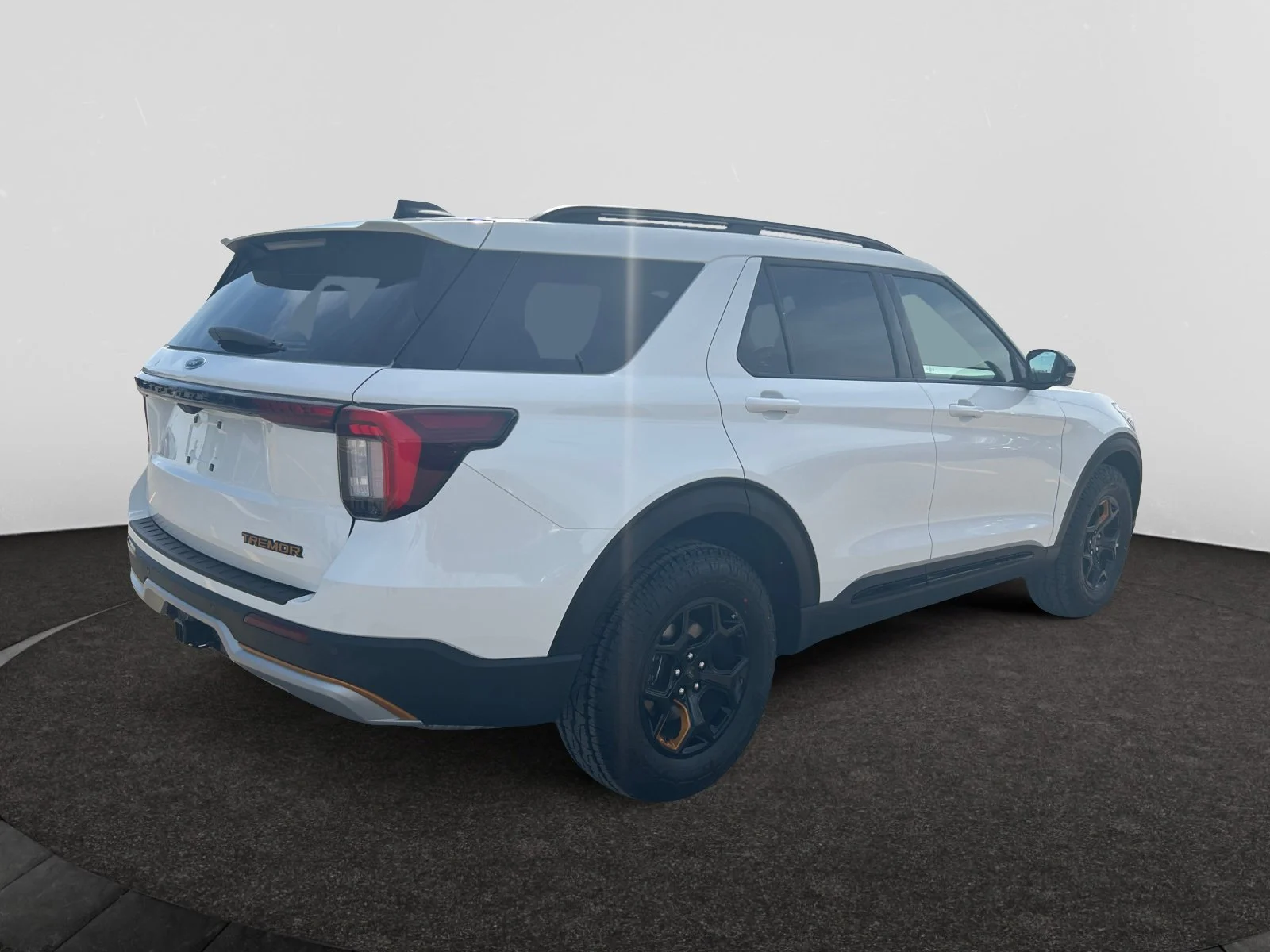 New 2026 Star White Metallic Tri-Coat Ford Tremor image 5