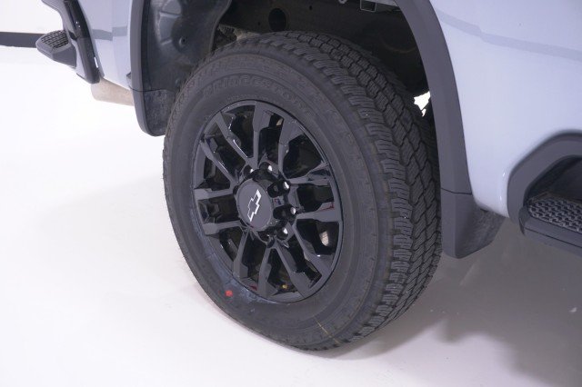 Used 2026 Sterling Gray Metallic Chevrolet LT image 6