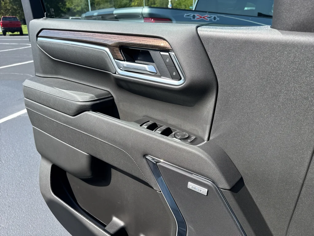 2026 Chevrolet Silverado 1500 RST - Photo 21