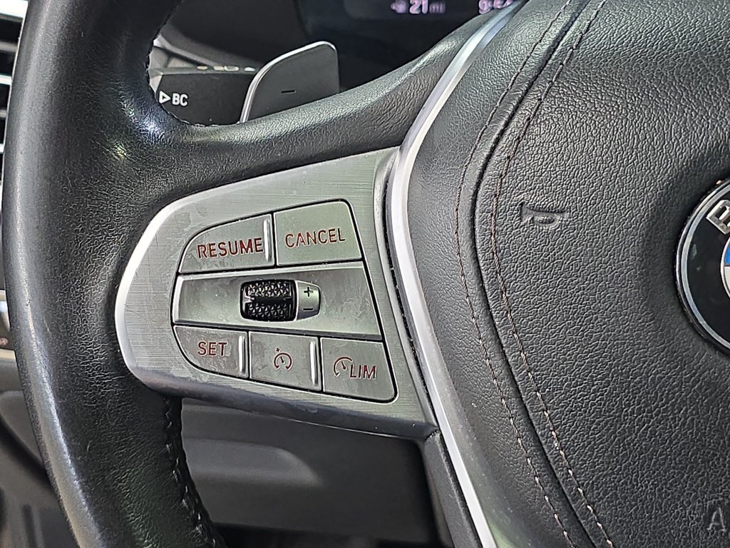 Certified Used 2020 Jet Black BMW xDrive40i image 17