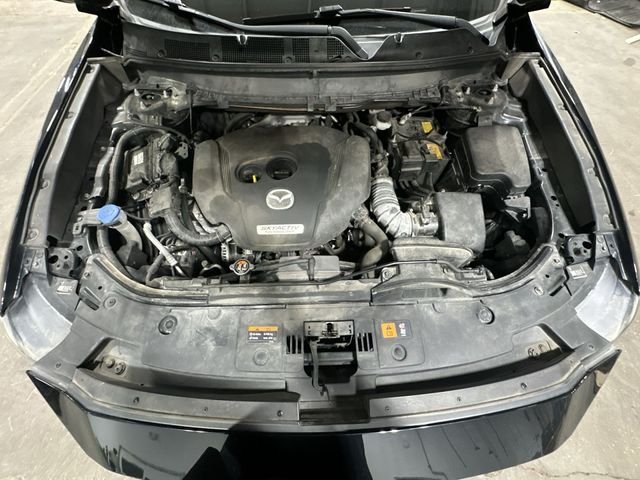 Used 2017 Black Mazda Signature image 22