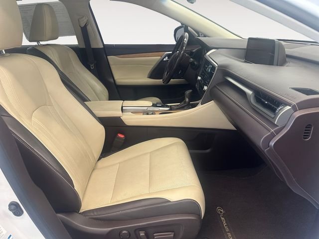 Used 2018 White Lexus 350L image 15