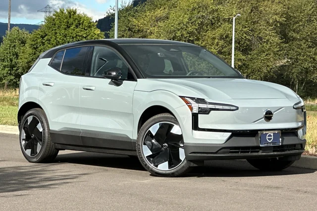 2026 Volvo EX30 Twin Motor Performance Plus