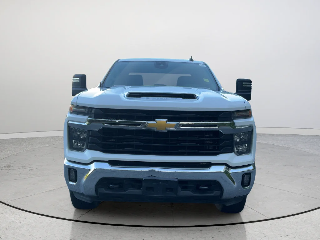 2024 Chevrolet Silverado 2500HD LT - Photo 3