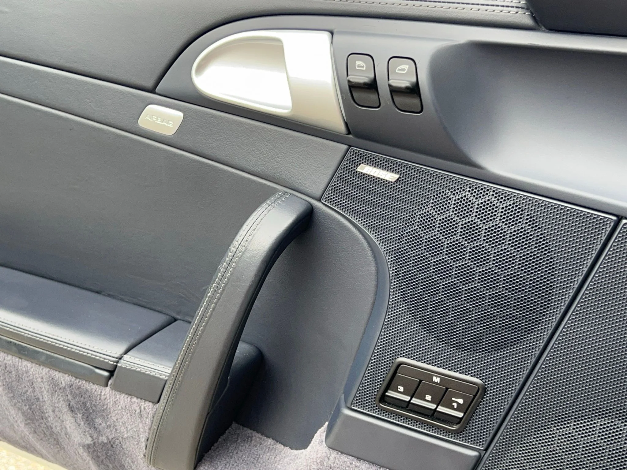 Used 2007 Silver Porsche Turbo image 29